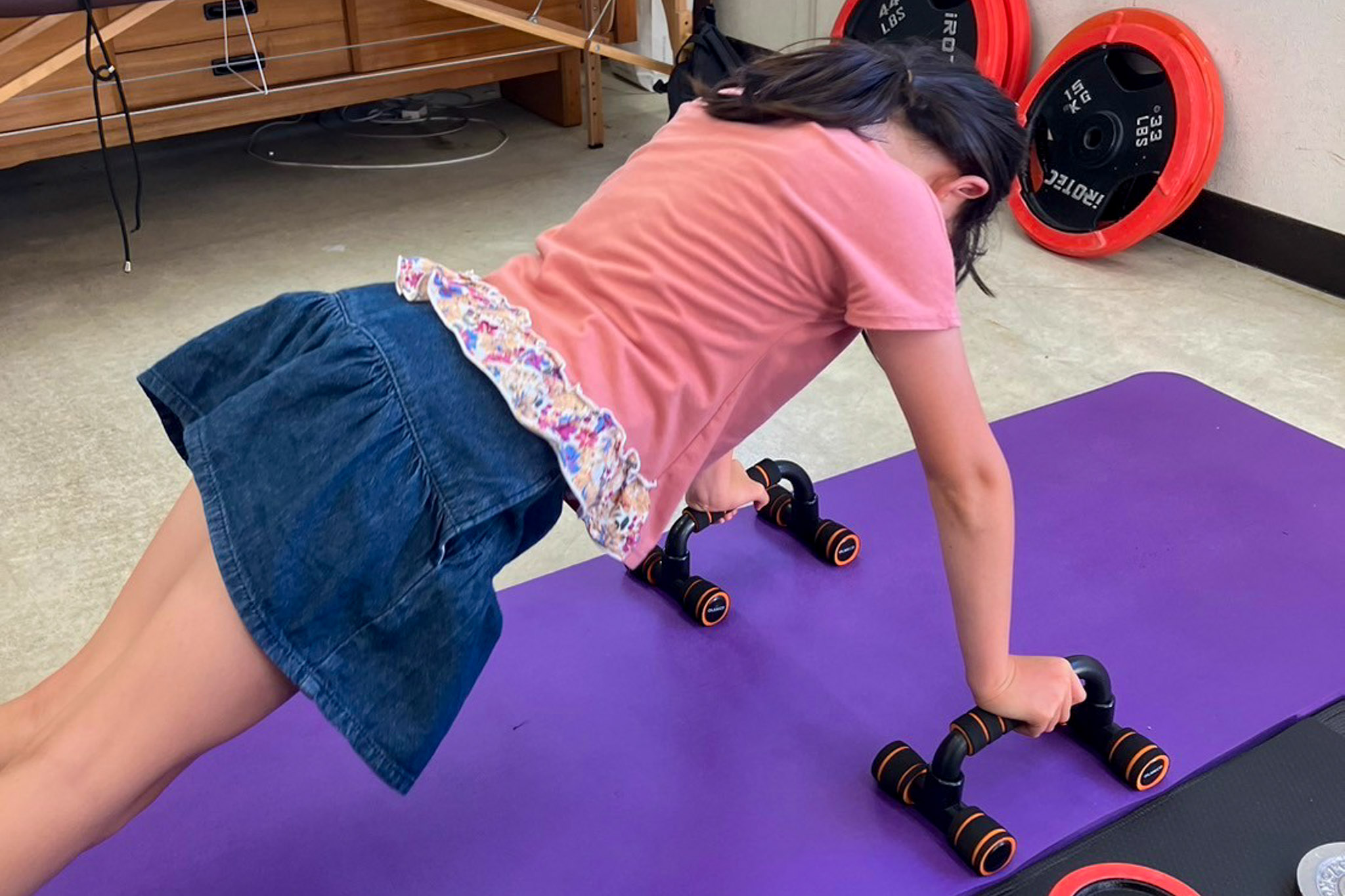 Cielパーソナルジム柴崎体育館前店キッズパーソナルトレーニングの様子