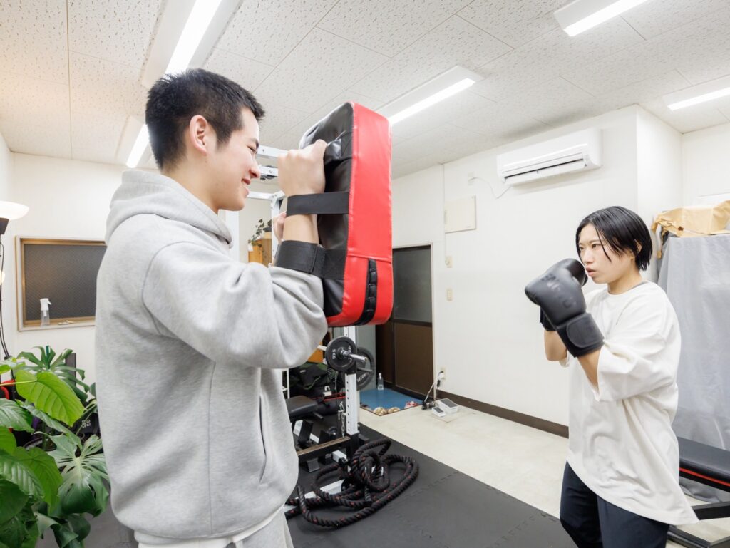 キックボクササイズ